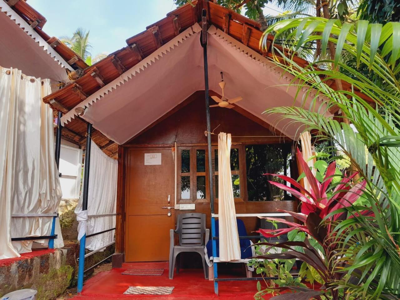 Готель Shiv Sai Huts Канакона Номер фото